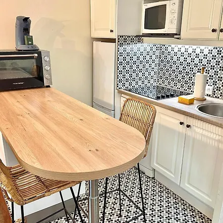 Apartman With A Balcony In *